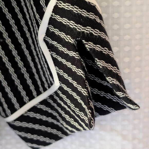 NWOT Rafaella Boho Black & White Jacket w/ Embroidered Trim Size PL Cropped - Picture 9 of 10